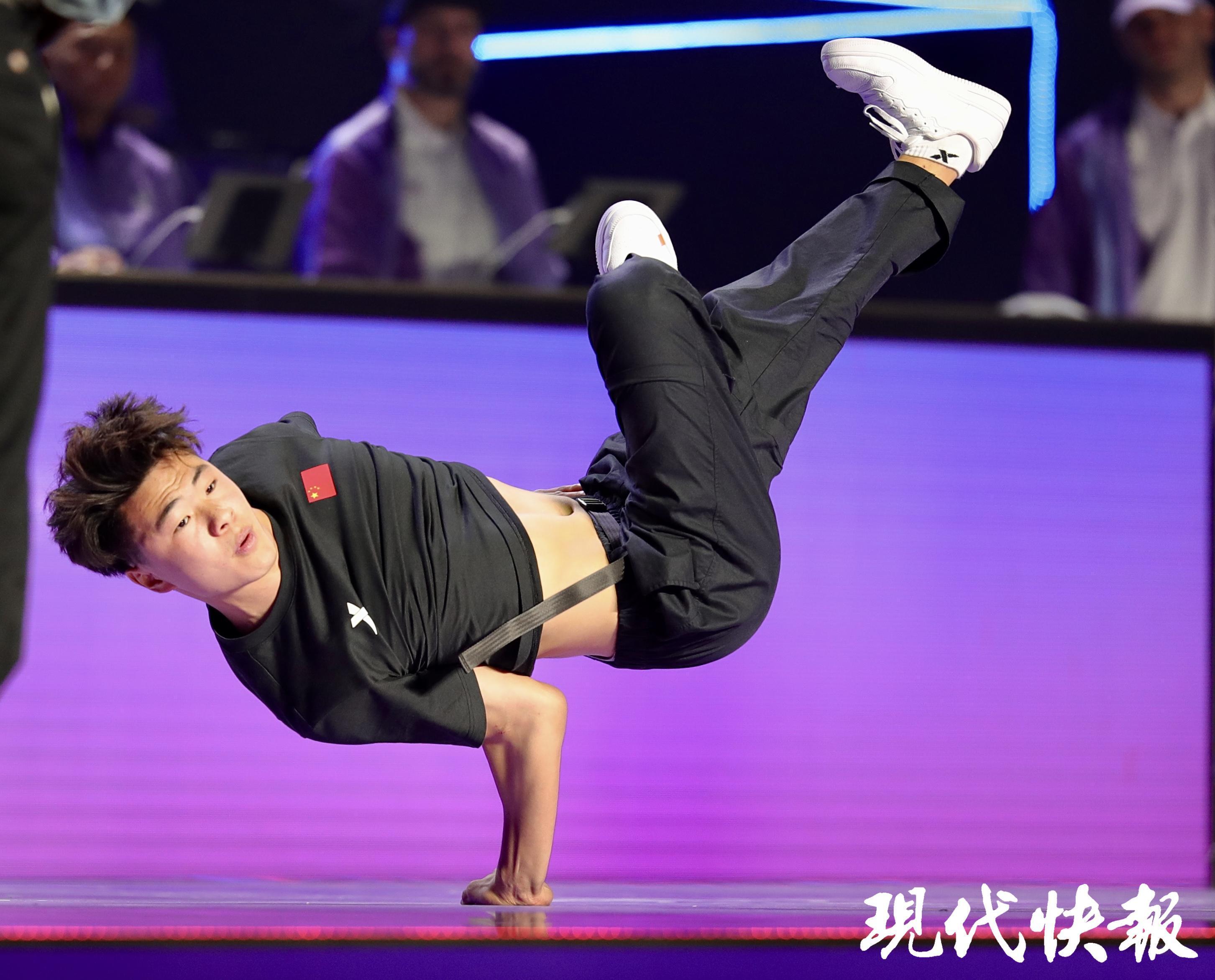 Bsports必一体育文脉华章｜奥运刮起“潮玩”风体育文明的年青态表达(图5)