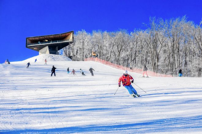 滑雪技巧吉林省两名干部被查此中一人被双开｜重磅！吉林市一家顶流滑雪度假区易主｜吉(图5)