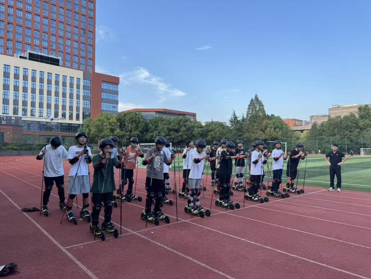 Bsports必一体育冰雪活动进校园——中国科大胜利开设越野滑雪课(图1)